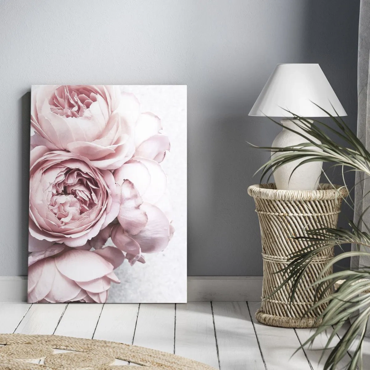 Impression sur toile - Image sur toile - Pivoines roses dans une lumière douce sur un fond clair - 50x70cm - Pour les romantiques - Décoration murale moderne pour le salon et la chambre ARTTOR