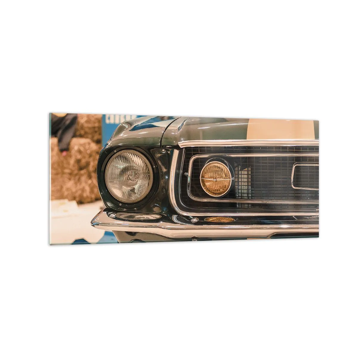 Impression sur verre - Image sur verre - Une voiture rétro emblématique dans un cadre classique - 120x50cm - Rencontre avec une légende - Décoration murale moderne pour le salon et la chambre ARTTOR