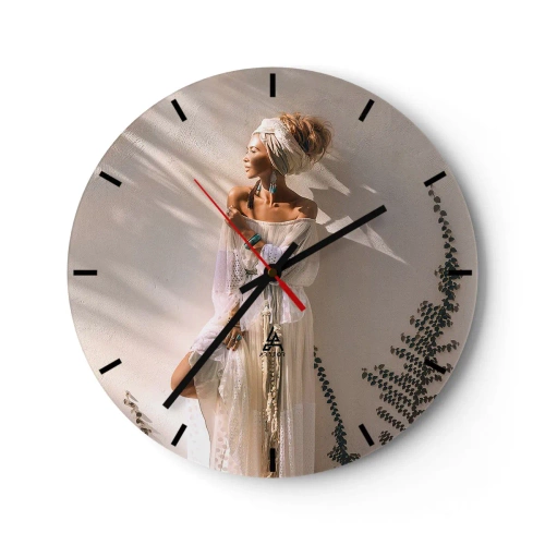 Horloge murale - Pendule murale - Une femme dans un style bohème debout au soleil - 30x30cm - Le soleil et la fille - Décoration murale moderne pour le salon, la cuisine et la chambre ARTTOR