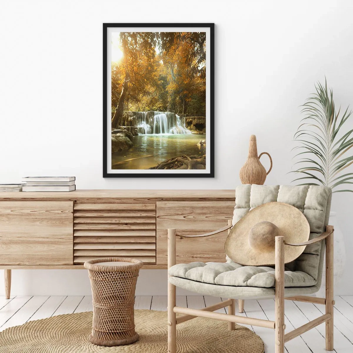 Affiche dans un cadre noir - Poster - Cascade d'automne au soleil - 50x70cm - Cascade du parc - Décoration murale moderne pour le salon et la chambre ARTTOR