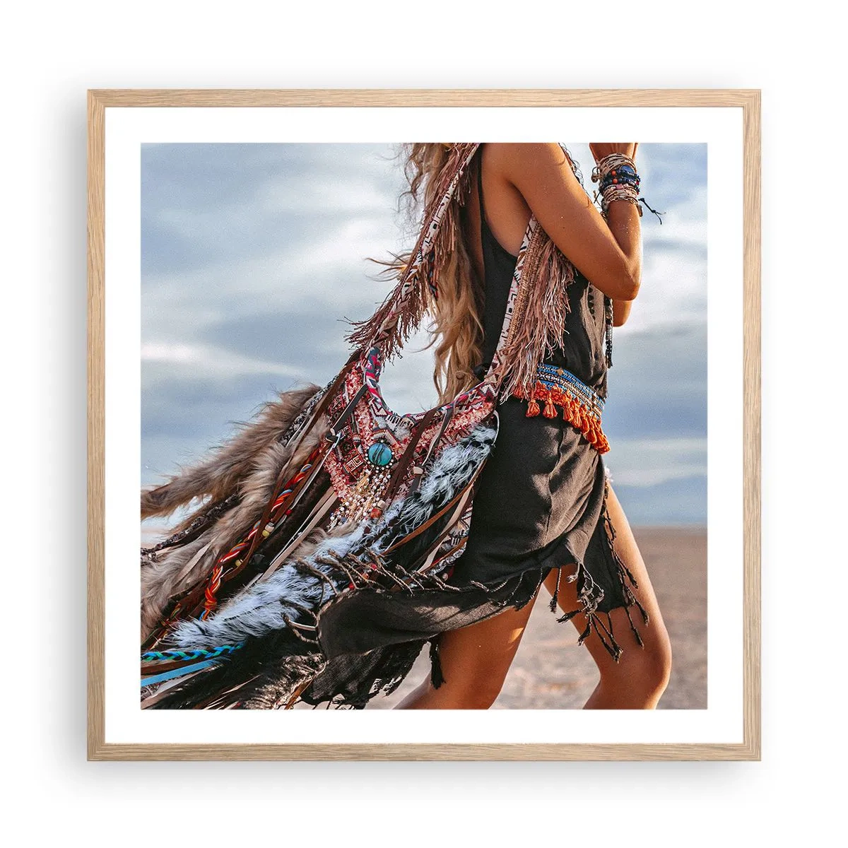 Affiche dans un chêne clair - Poster - La fille du chaman - 60x60 cm