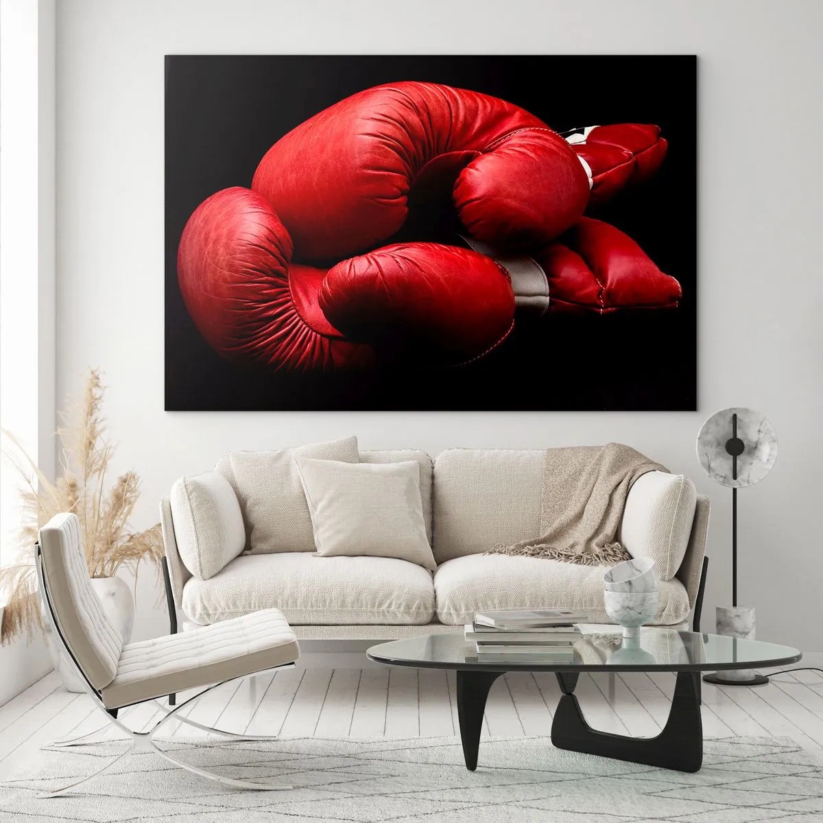 Impression sur verre - Image sur verre - Gants de boxe rouges sur fond noir - 70x50cm - Les émotions du combat sont derrière nous - Décoration murale moderne pour le salon et la chambre ARTTOR