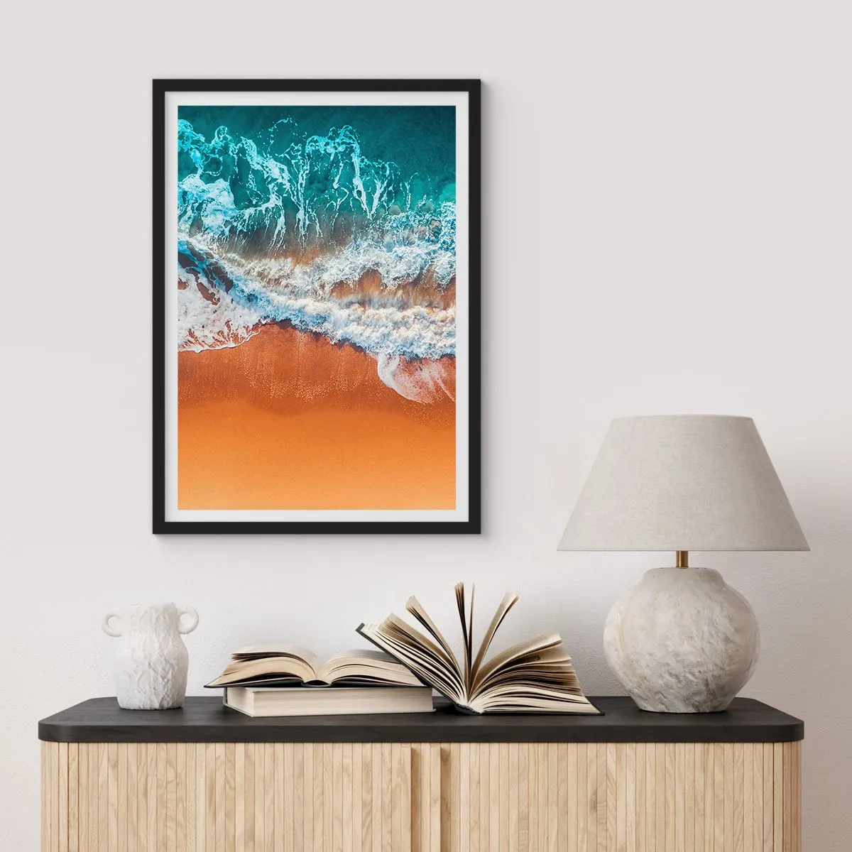 Affiche dans un cadre noir - Poster - Vue aérienne des vagues de l'océan et de la plage - 50x70cm - Toujours ensemble - Décoration murale moderne pour le salon et la chambre ARTTOR