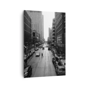 Impression sur toile - Image sur toile - Une rue en noir et blanc au milieu de la ville avec des voitures et des piétons - 70x100cm - Un autre jour comme tous les autres jours - Décoration murale moderne pour le salon et la chambre ARTTOR