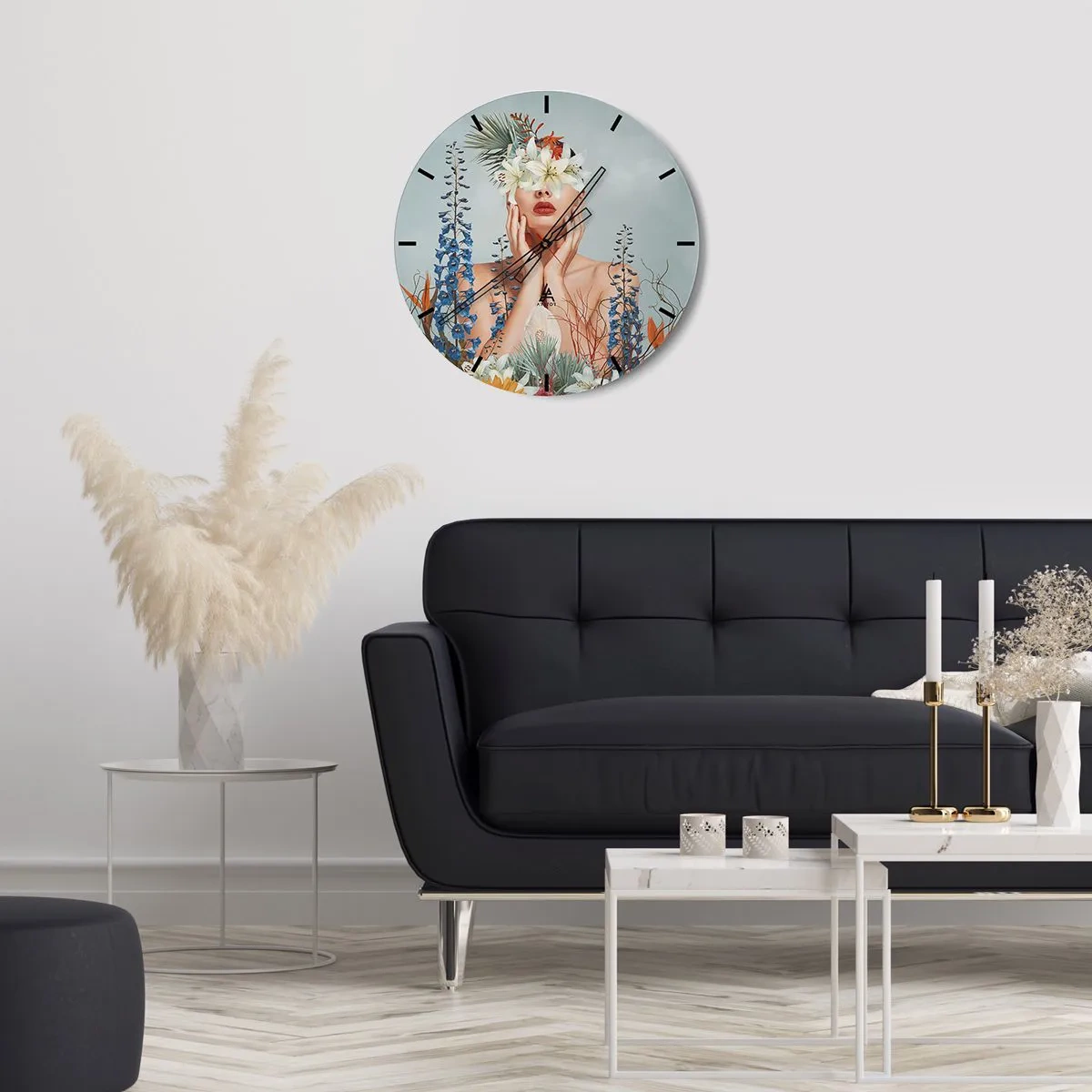 Horloge murale - Pendule murale - Une femme avec un bouquet de fleurs exotiques couvrant ses yeux. - 30x30cm - Femme - fleur - Décoration murale moderne pour le salon, la cuisine et la chambre ARTTOR