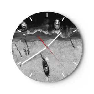 Horloge murale - Pendule murale - Une vue plongeante en noir et blanc d'une plage avec des bateaux - 30x30cm - Toujours sur le rivage… - Décoration murale moderne pour le salon, la cuisine et la chambre ARTTOR