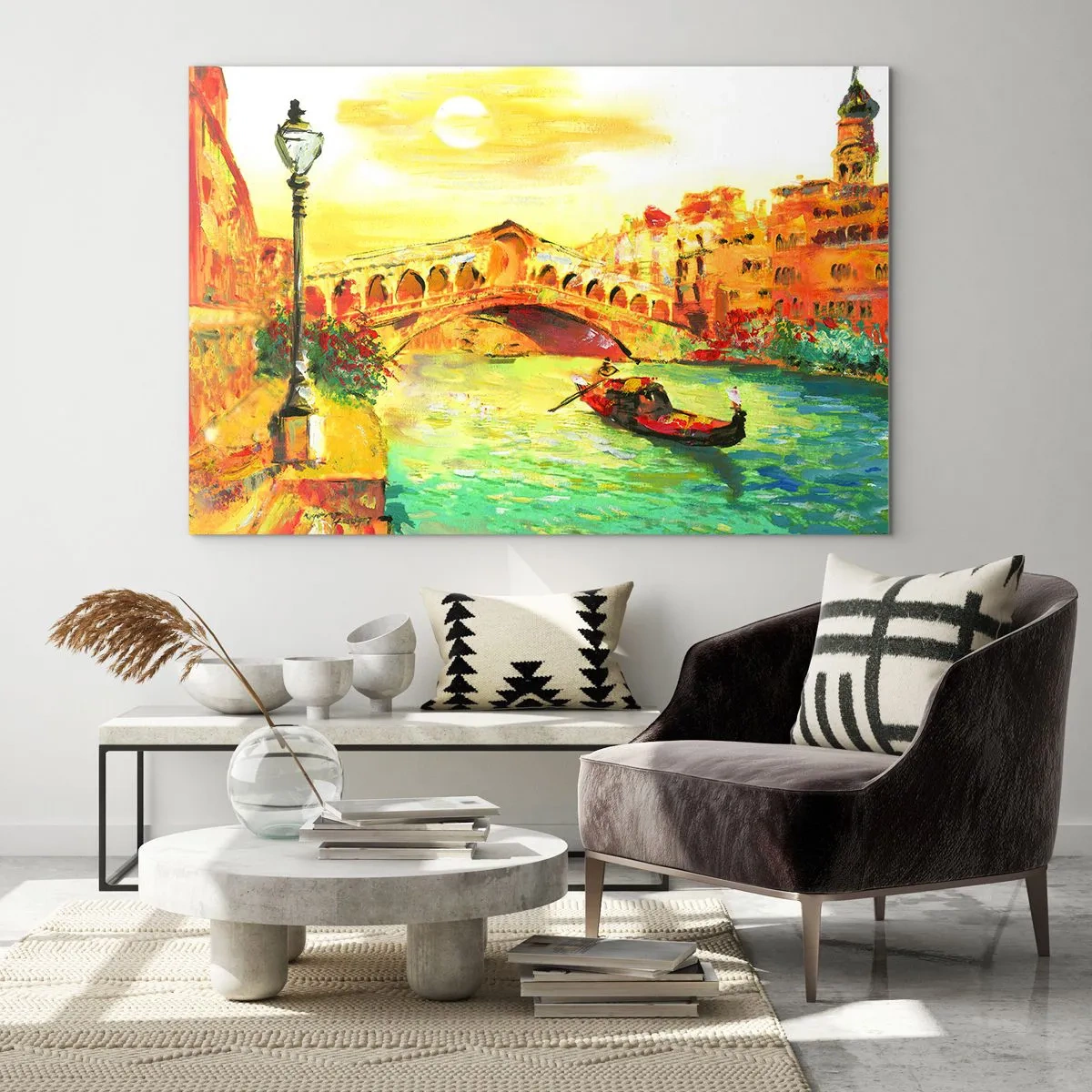 Impression sur verre - Image sur verre - Canal avec gondole et pont sous les rayons du soleil couchant - 100x70cm - Un pèlerinage d'amoureux - Décoration murale moderne pour le salon et la chambre ARTTOR
