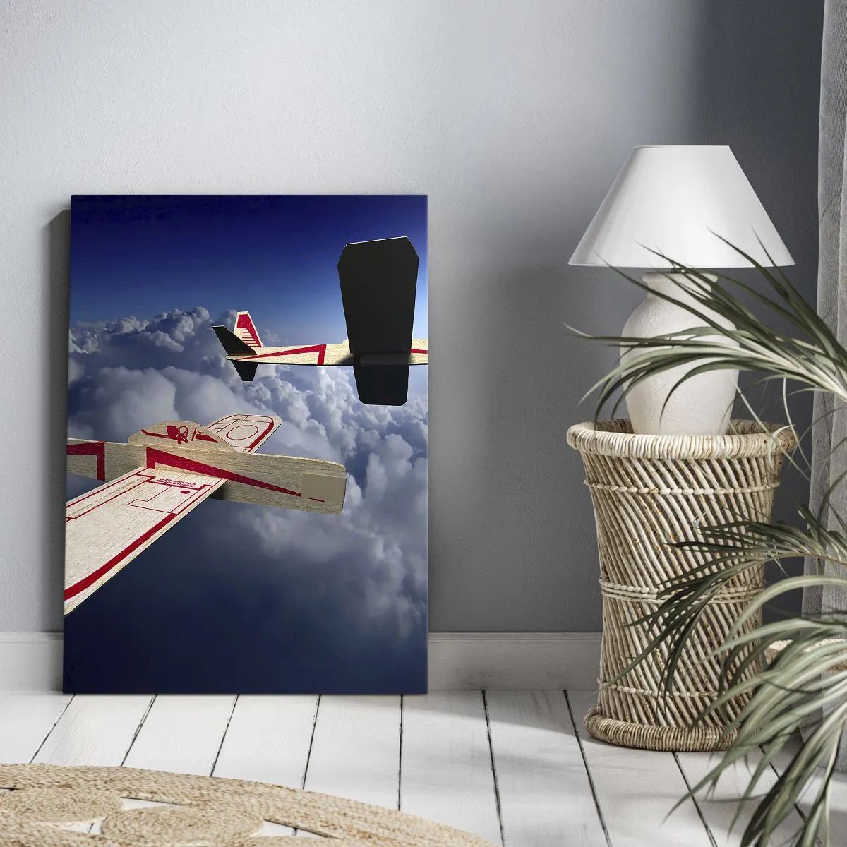 Impression sur toile - Image sur toile - Deux avions en bois planant au-dessus des nuages contre un ciel bleu. - 80x120cm - Encore plus haut, encore plus loin - Décoration murale moderne pour le salon et la chambre ARTTOR