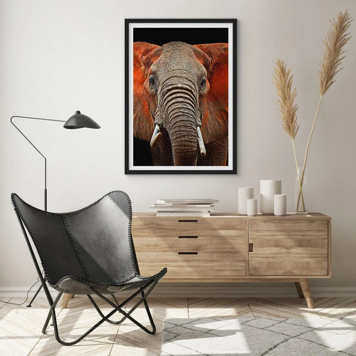 Affiche dans un cadre noir - Poster - Portrait d'un éléphant majestueux sur fond noir - 50x70cm - Je suis sauvage, et toi? - Décoration murale moderne pour le salon et la chambre ARTTOR