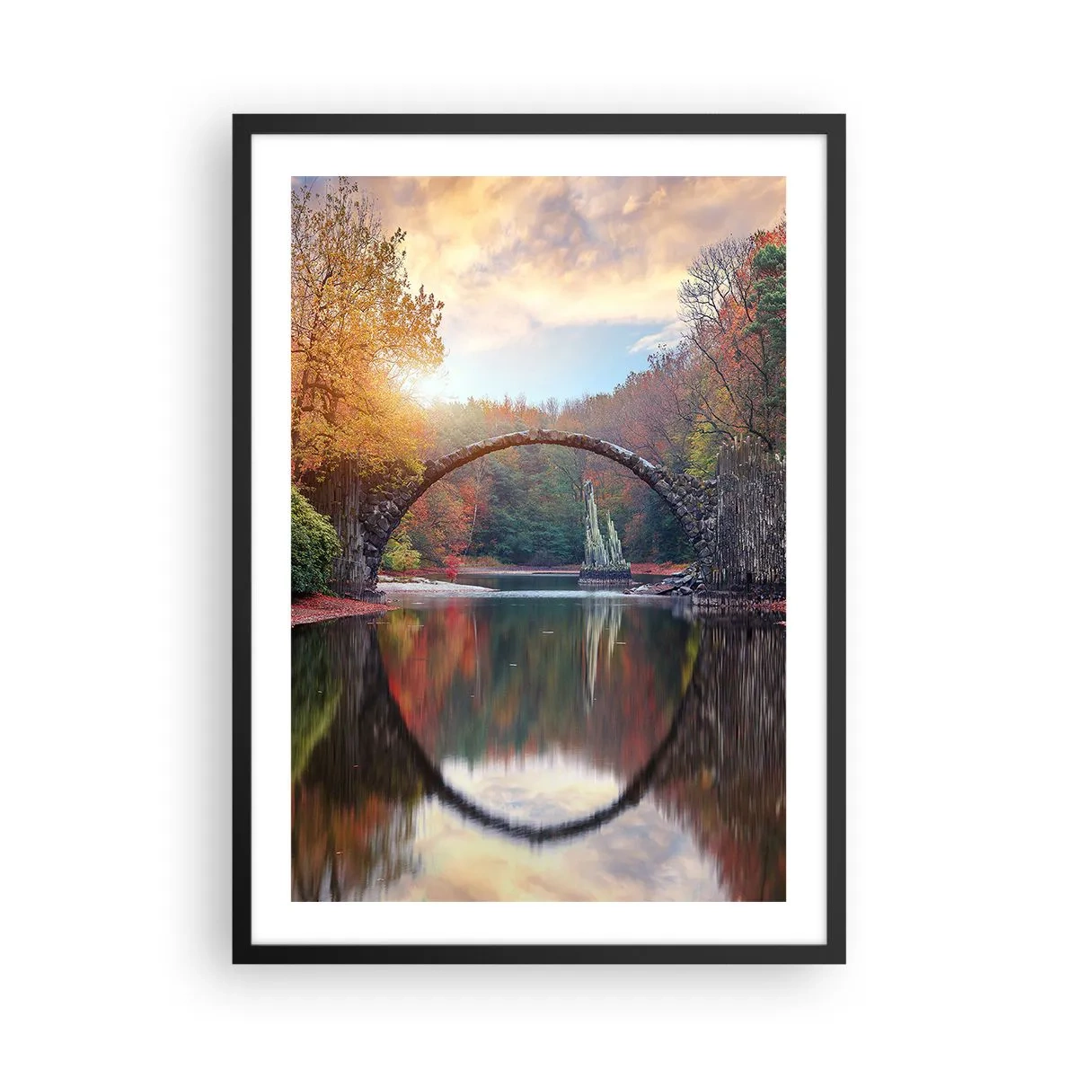 Affiche dans un cadre noir - Poster - Un pont de pierre sur un lac dans un paysage d'automne - 50x70cm - De l'autre cote du miroir - Décoration murale moderne pour le salon et la chambre ARTTOR