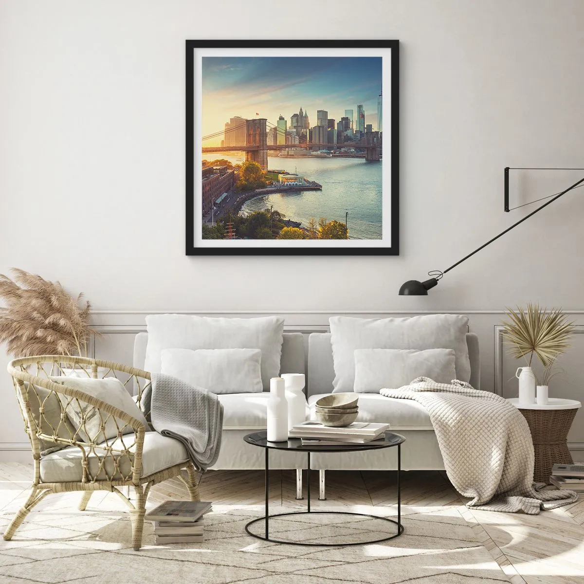 Affiche dans un cadre noir - Poster - L'aube de la grande ville - 40x40 cm