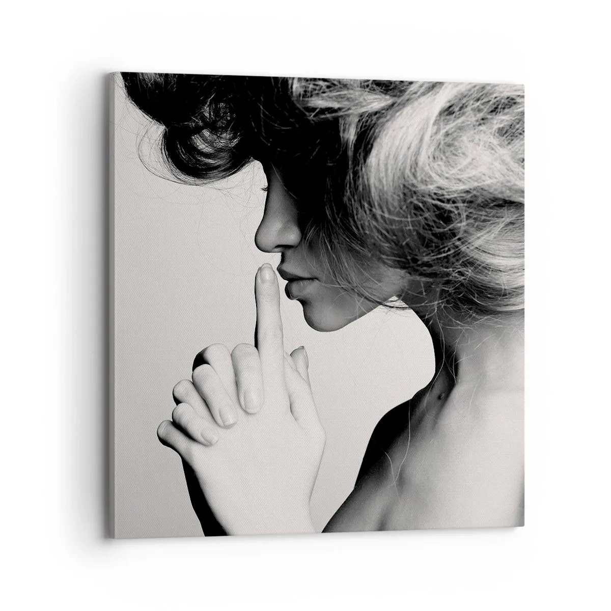 Impression sur toile - Image sur toile - A l'écoute d'elle-même - 70x70 cm