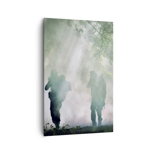 Impression sur toile - Image sur toile - Silhouettes de soldats dans une forêt entourée de brouillard - 80x120cm - Un pour tous… - Décoration murale moderne pour le salon et la chambre ARTTOR