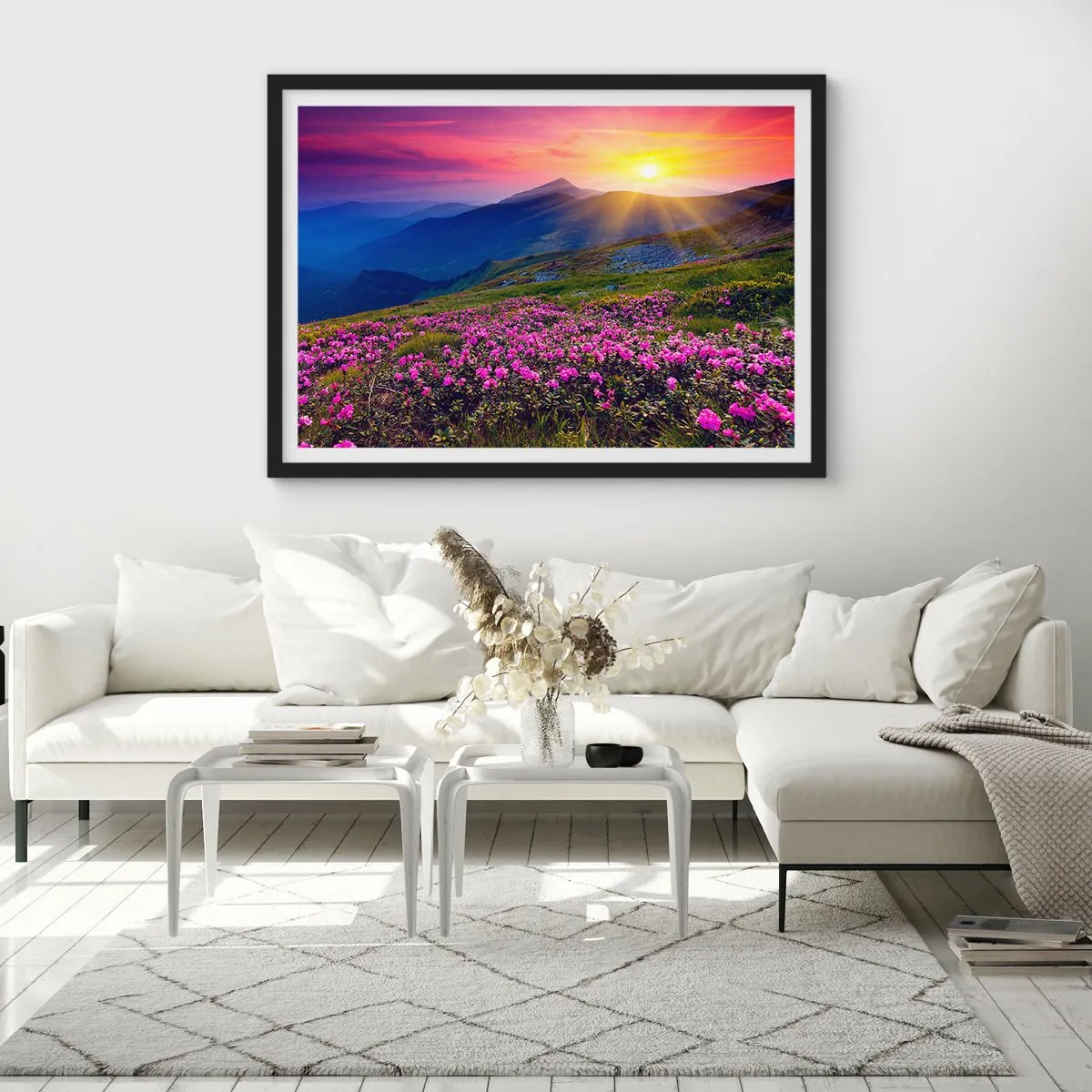 Affiche dans un cadre noir - Poster - … Et autour, ça sent le pin des montagnes et l'odeur de la prairie - 91x61 cm