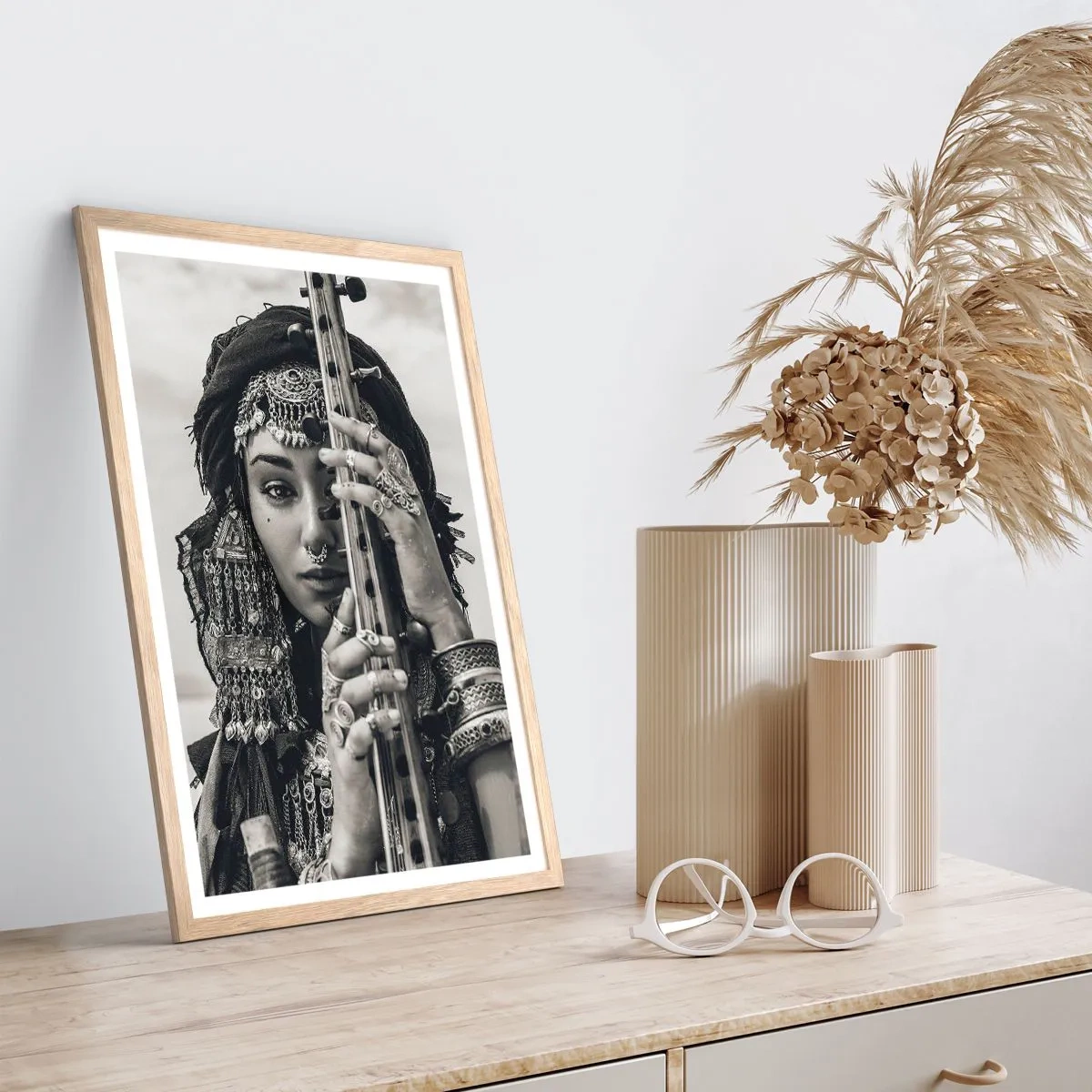 Affiche dans un chêne clair - Poster - Musique de l'Orient elle-même - 61x91 cm