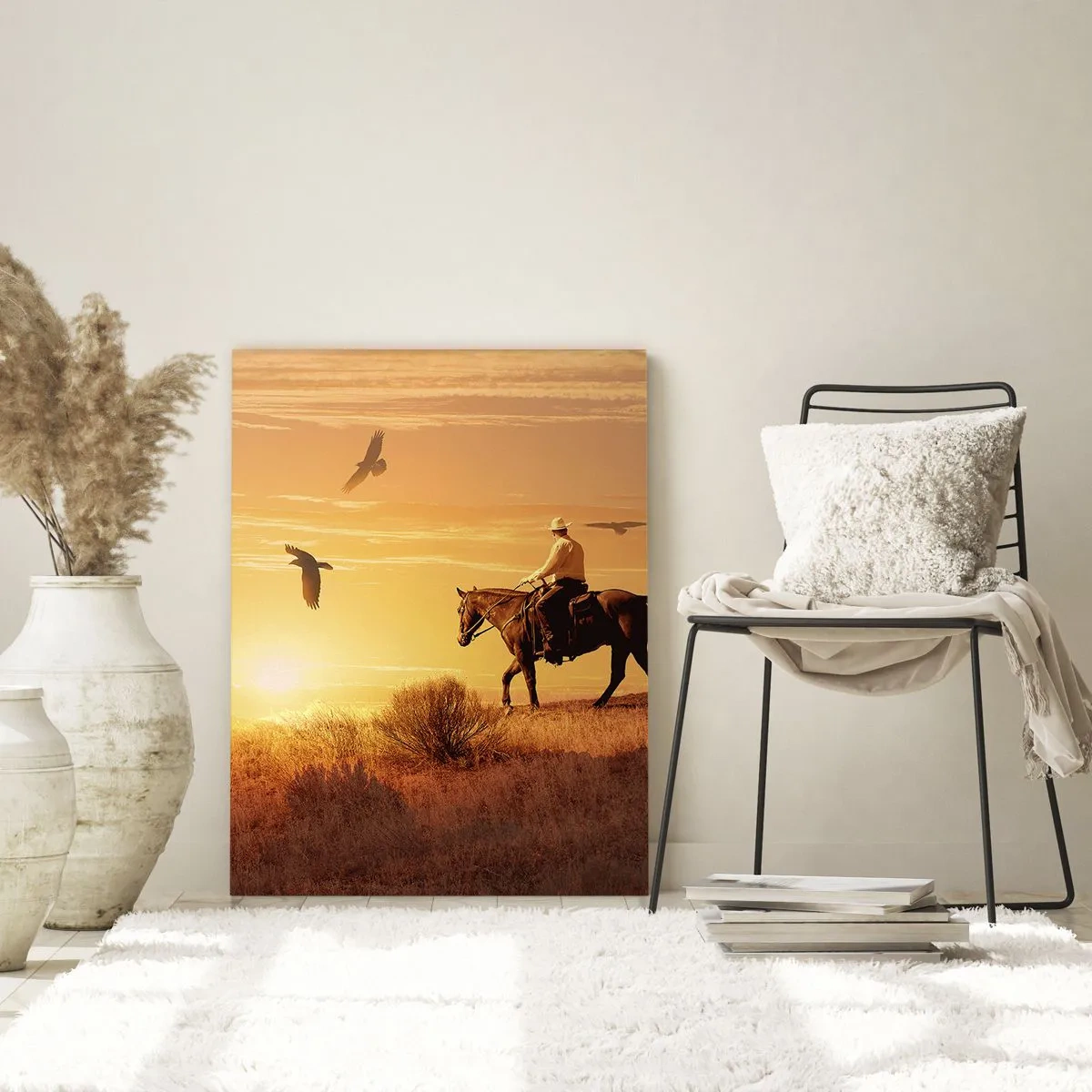 Impression sur verre - Image sur verre - Un cavalier sur un cheval au coucher du soleil contre la prairie - 70x100cm - Seul à travers la prairie - Décoration murale moderne pour le salon et la chambre ARTTOR