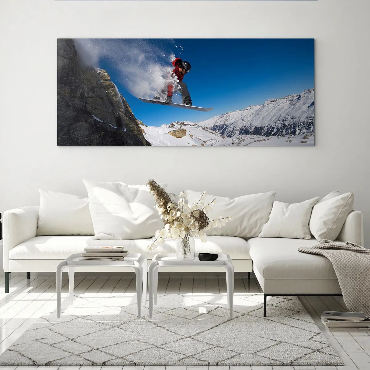Impression sur verre - Image sur verre - Un snowboarder saute d'un rocher dans un paysage montagneux - 120x50cm - Et tu es devenu une partie de l'espace - Décoration murale moderne pour le salon et la chambre ARTTOR