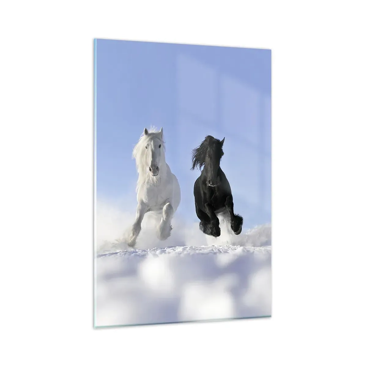 Impression sur verre - Image sur verre - Un cheval blanc et un cheval noir galopant dans la neige - 80x120cm - Galop noir et blanc - Décoration murale moderne pour le salon et la chambre ARTTOR