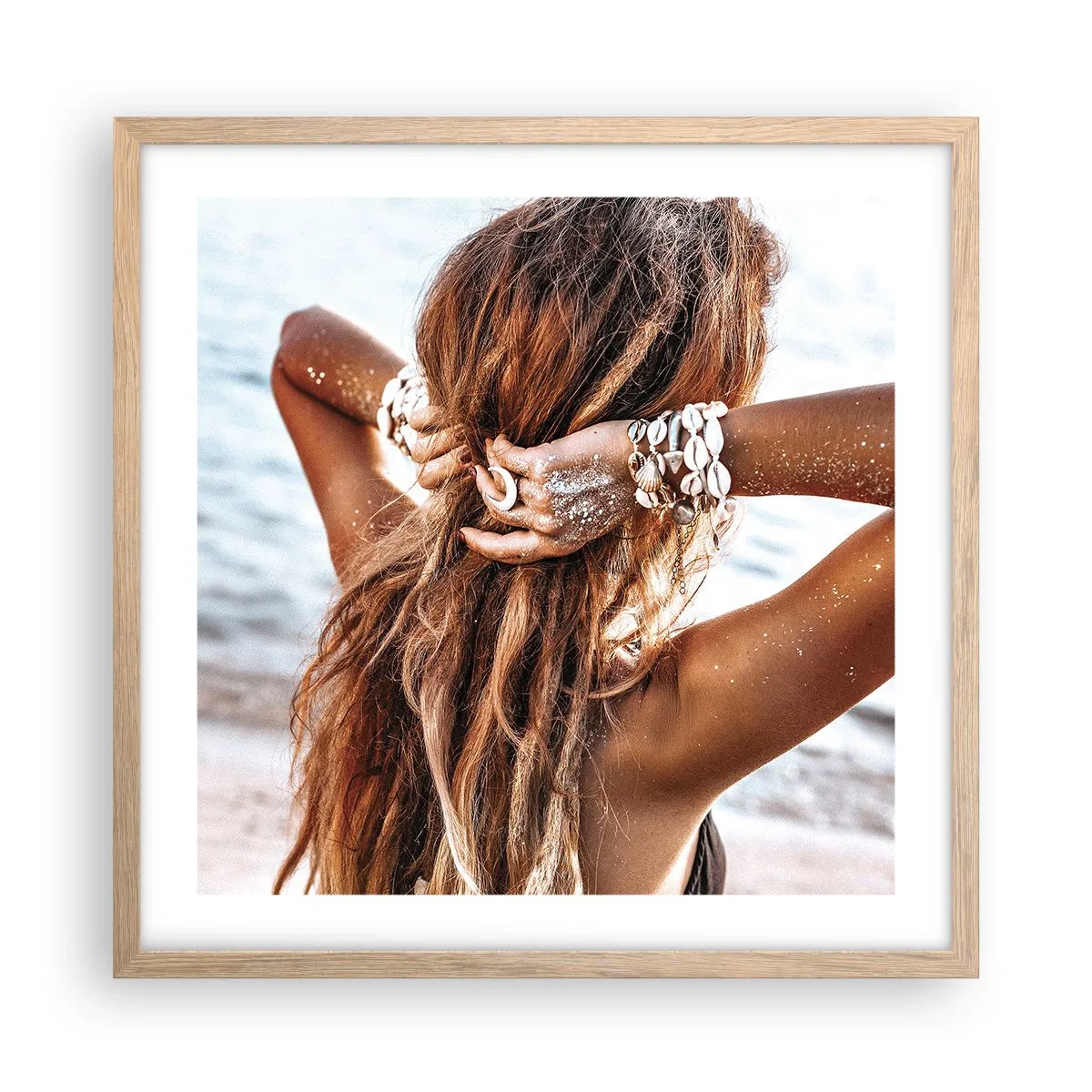 Affiche dans un chêne clair - Poster - La soeur de l'eau et du soleil - 50x50 cm