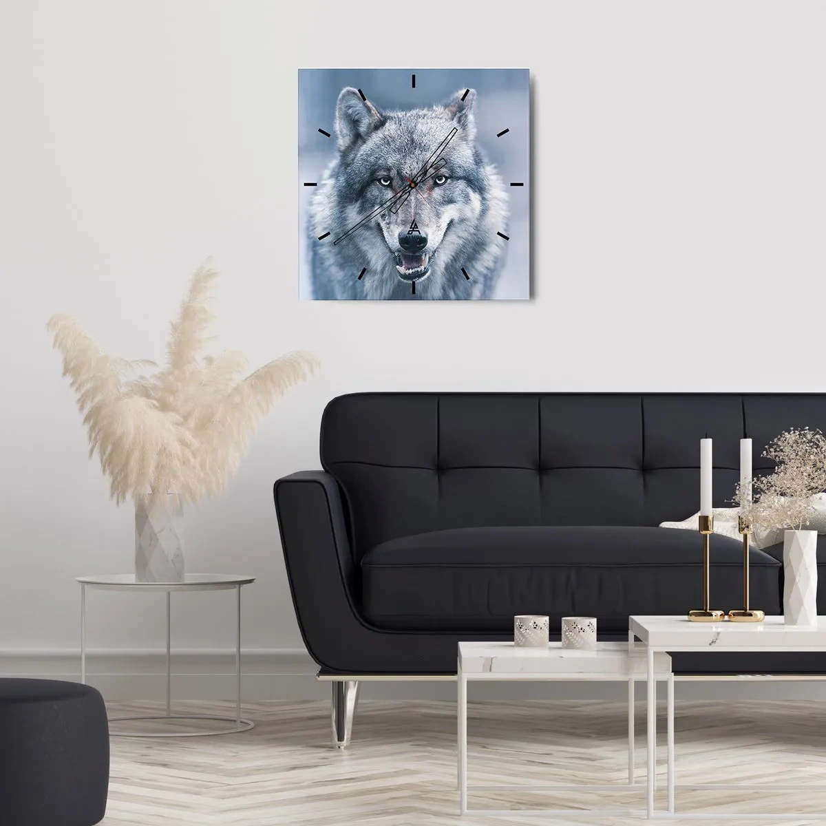 Horloge murale - Pendule murale - Un loup au regard intense dans un paysage hivernal - 30x30cm - Relèverez-vous le défi ? - Décoration murale moderne pour le salon et la chambre ARTTOR
