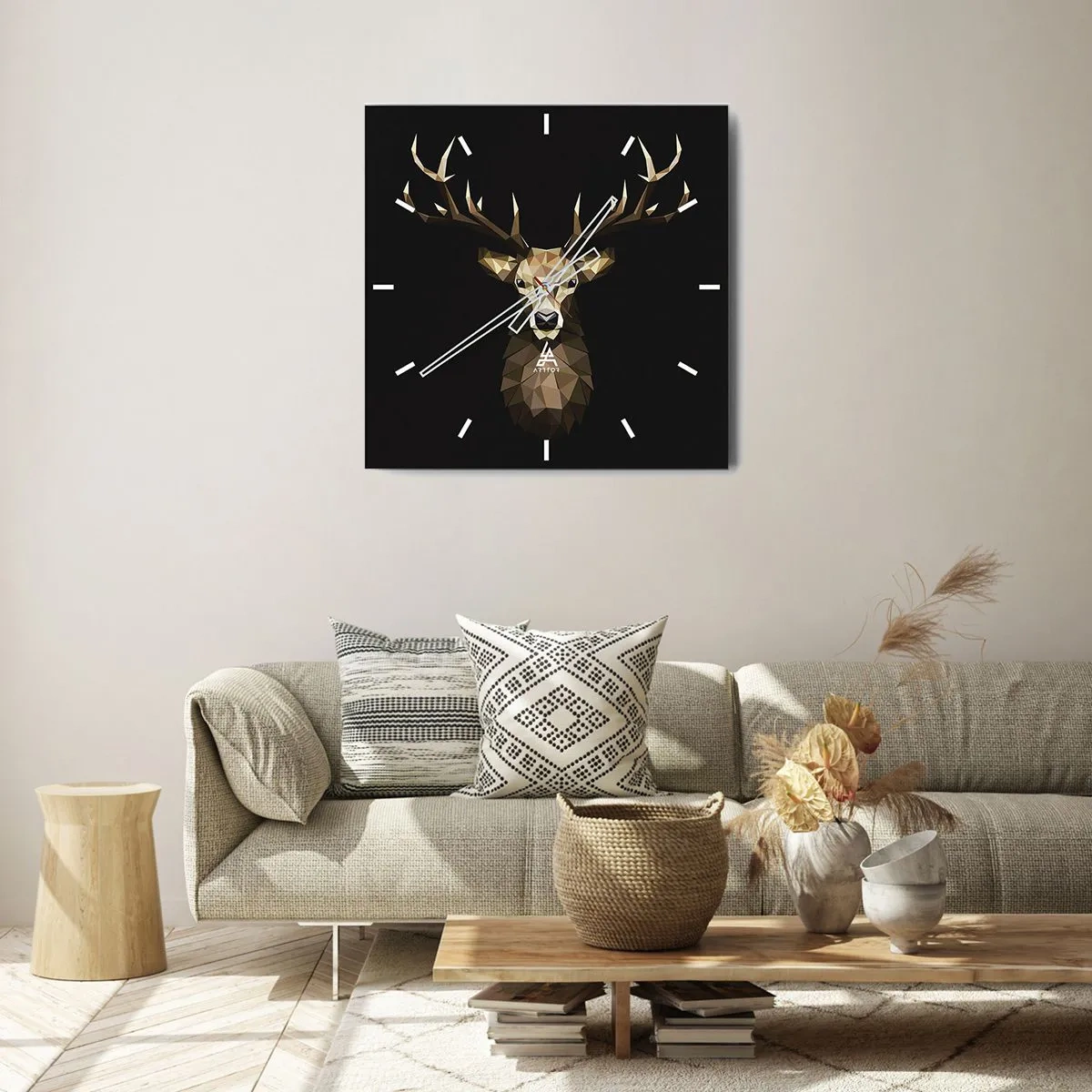Horloge murale - Pendule murale - Cerf polygonal géométrique sur fond noir - 30x30cm - Cerf cubique - Décoration murale moderne pour le salon et la chambre ARTTOR
