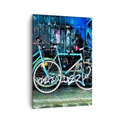Impression sur toile - Image sur toile - Deux vélos turquoise sur fond de graffitis urbains. - 50x70cm - L'appel de la ville - Décoration murale moderne pour le salon et la chambre ARTTOR