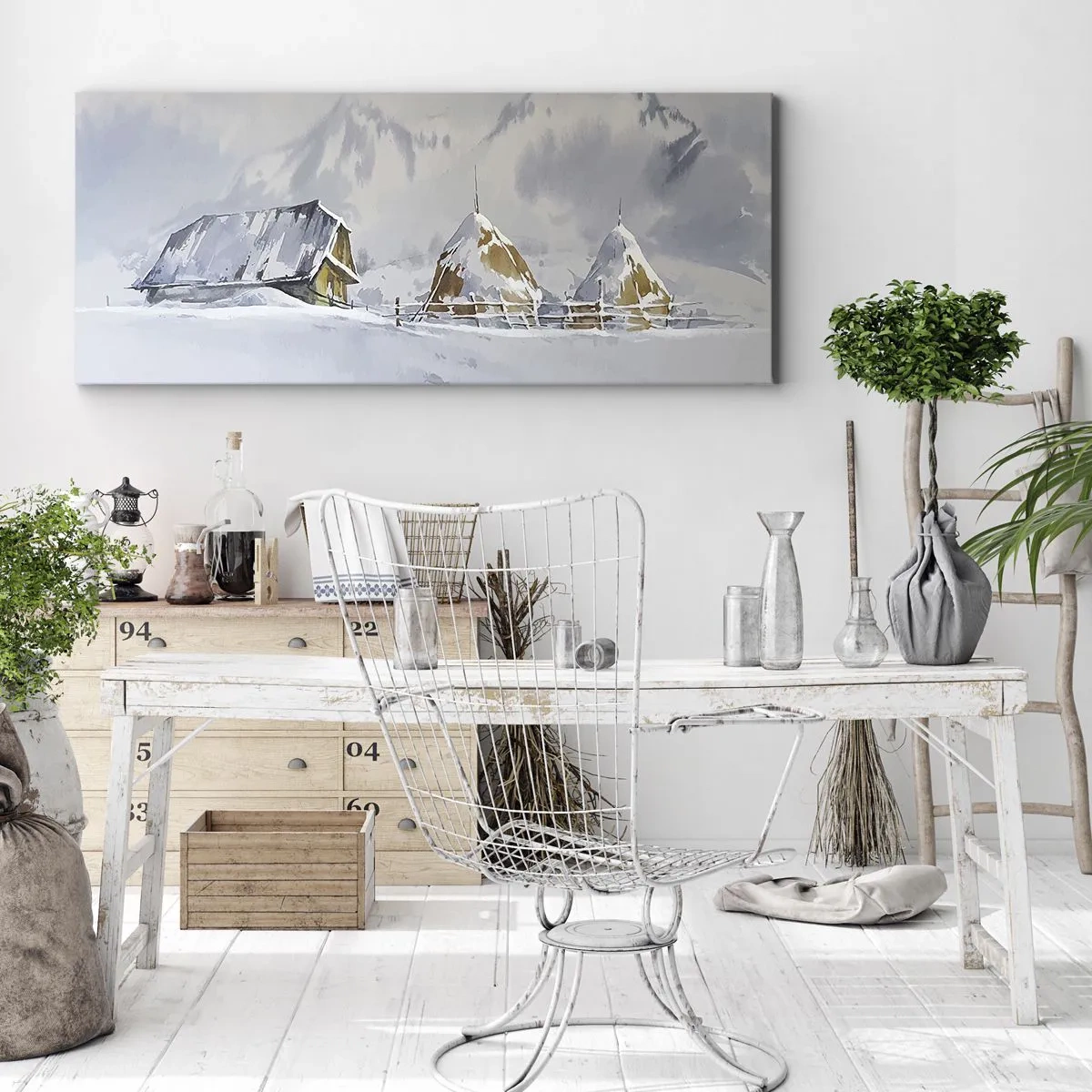 Impression sur toile - Image sur toile - Paysage d'hiver avec un chalet et des meules de foin dans les montagnes - 120x50cm - Dans une vallée enneigée - Décoration murale moderne pour le salon et la chambre ARTTOR