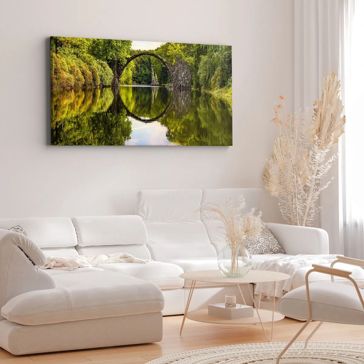 Impression sur toile - Image sur toile - Un pont de pierre sur une rivière avec un reflet parfait dans l'eau - 160x50cm - À la jonction de deux mondes - Décoration murale moderne pour le salon et la chambre ARTTOR