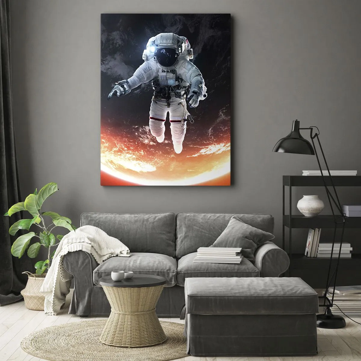 Impression sur toile - Image sur toile - Un astronaute flottant au-dessus d'une Terre éclairée par le soleil - 50x70cm - Puis-je rester un peu plus longtemps ? - Décoration murale moderne pour le salon et la chambre ARTTOR