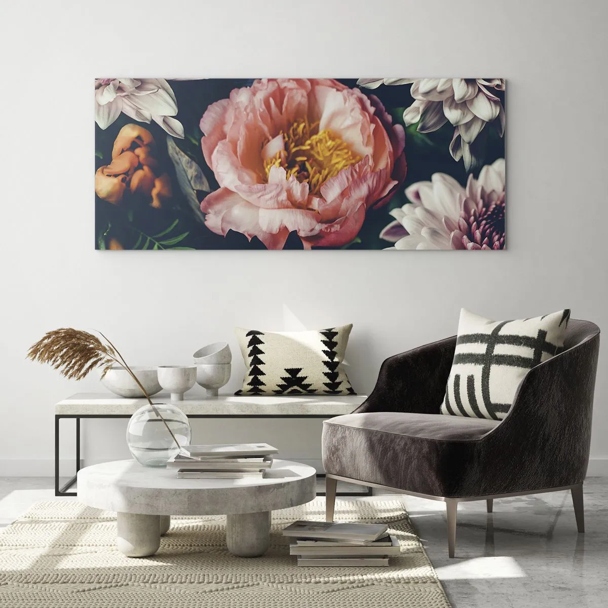 Impression sur verre - Image sur verre - Composition florale avec pivoines et chrysanthèmes sur fond sombre - 120x50cm - Splendeur baroque - Décoration murale moderne pour le salon et la chambre ARTTOR