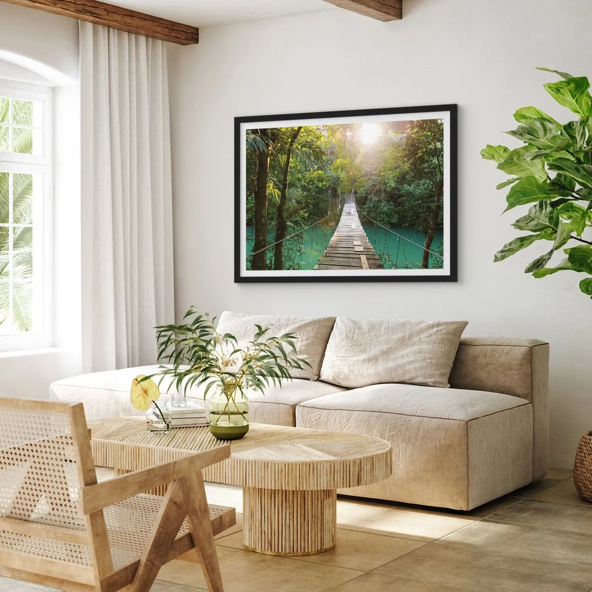 Affiche dans un cadre noir - Poster - De l'eau azur à la forêt azur - 91x61 cm