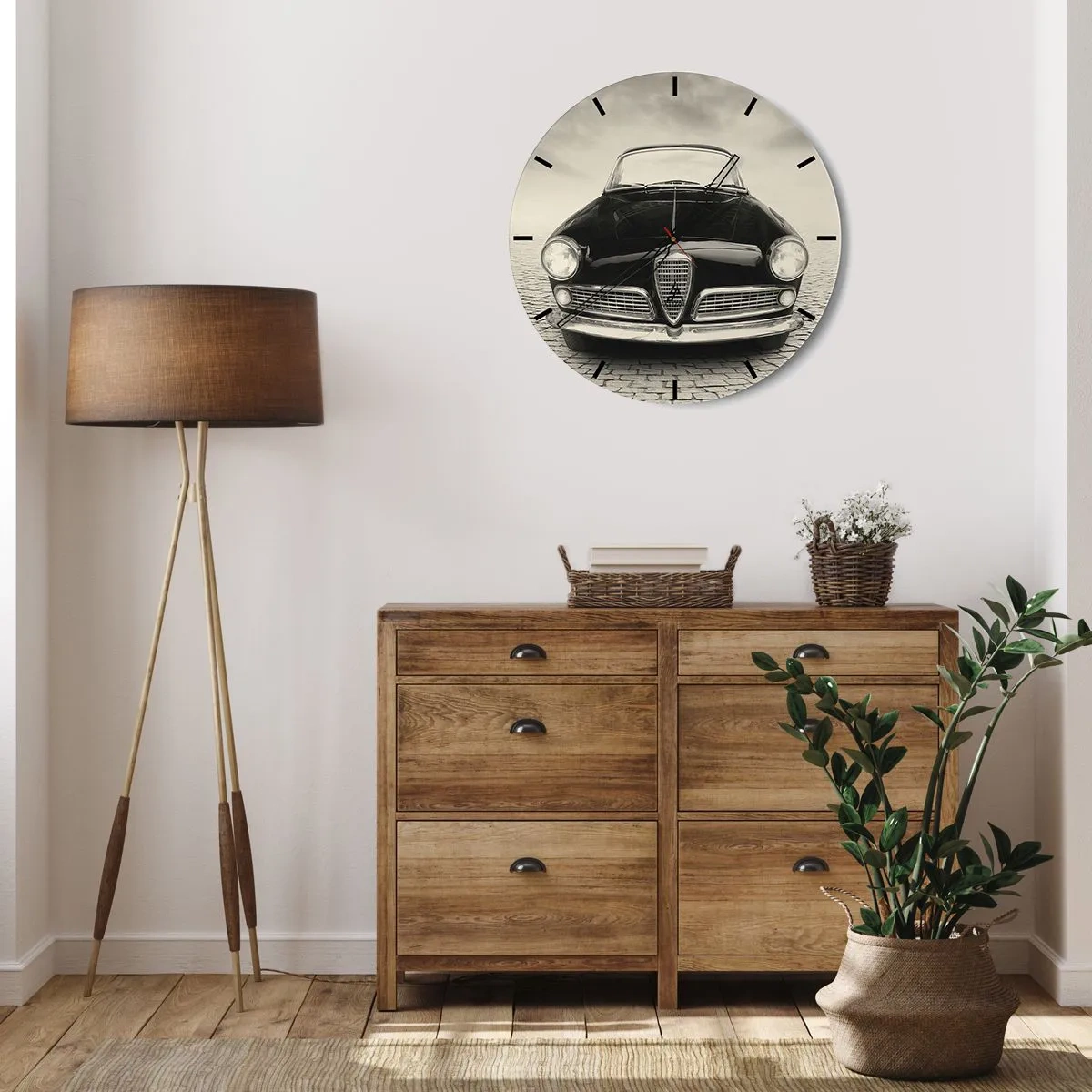 Horloge murale - Pendule murale - L'avant d'une voiture rétro classique sur une route pavée - 30x30cm - Et alors! Tu ne m'aime pas? - Décoration murale moderne pour le salon, la cuisine et la chambre ARTTOR