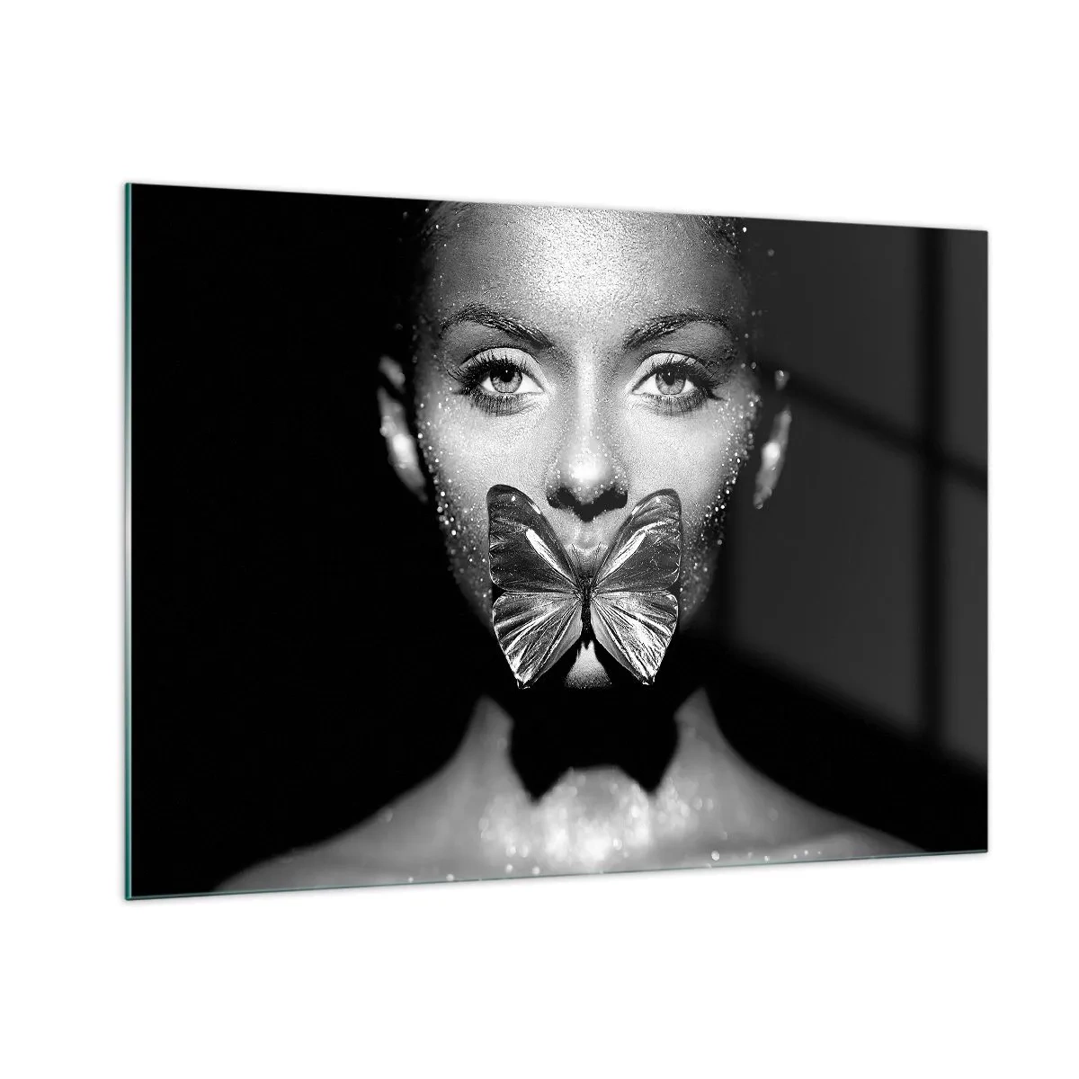 Impression sur verre - Image sur verre - Portrait d'une femme avec un papillon sur les lèvres en noir et blanc - 100x70cm - Baiser papillon - Décoration murale moderne pour le salon et la chambre ARTTOR