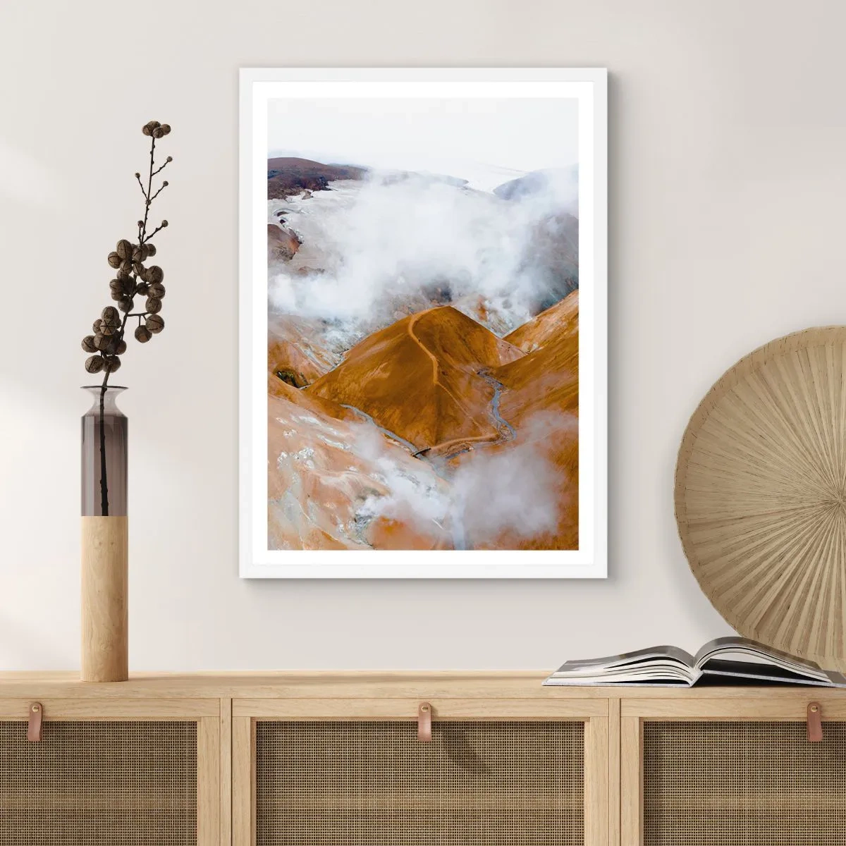 Affiche dans un cadre blanc - Poster - Le charme brut de l'Islande - 30x40 cm