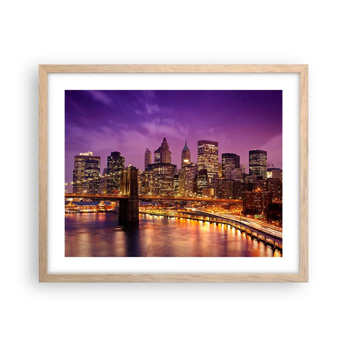 Affiche dans un chêne clair - Poster - Manhathann or violet - 50x40 cm