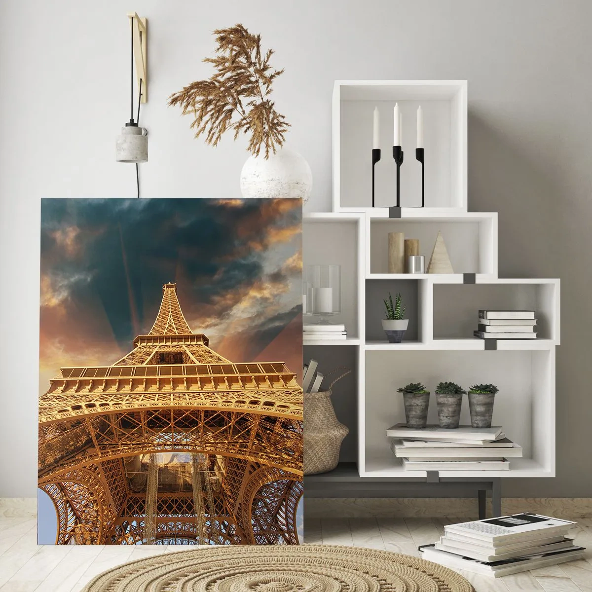 Impression sur verre - Image sur verre - La Tour Eiffel vue d'en bas sur fond de soleil couchant - 70x100cm - Comment l'humanité a atteint le ciel - Décoration murale moderne pour le salon et la chambre ARTTOR