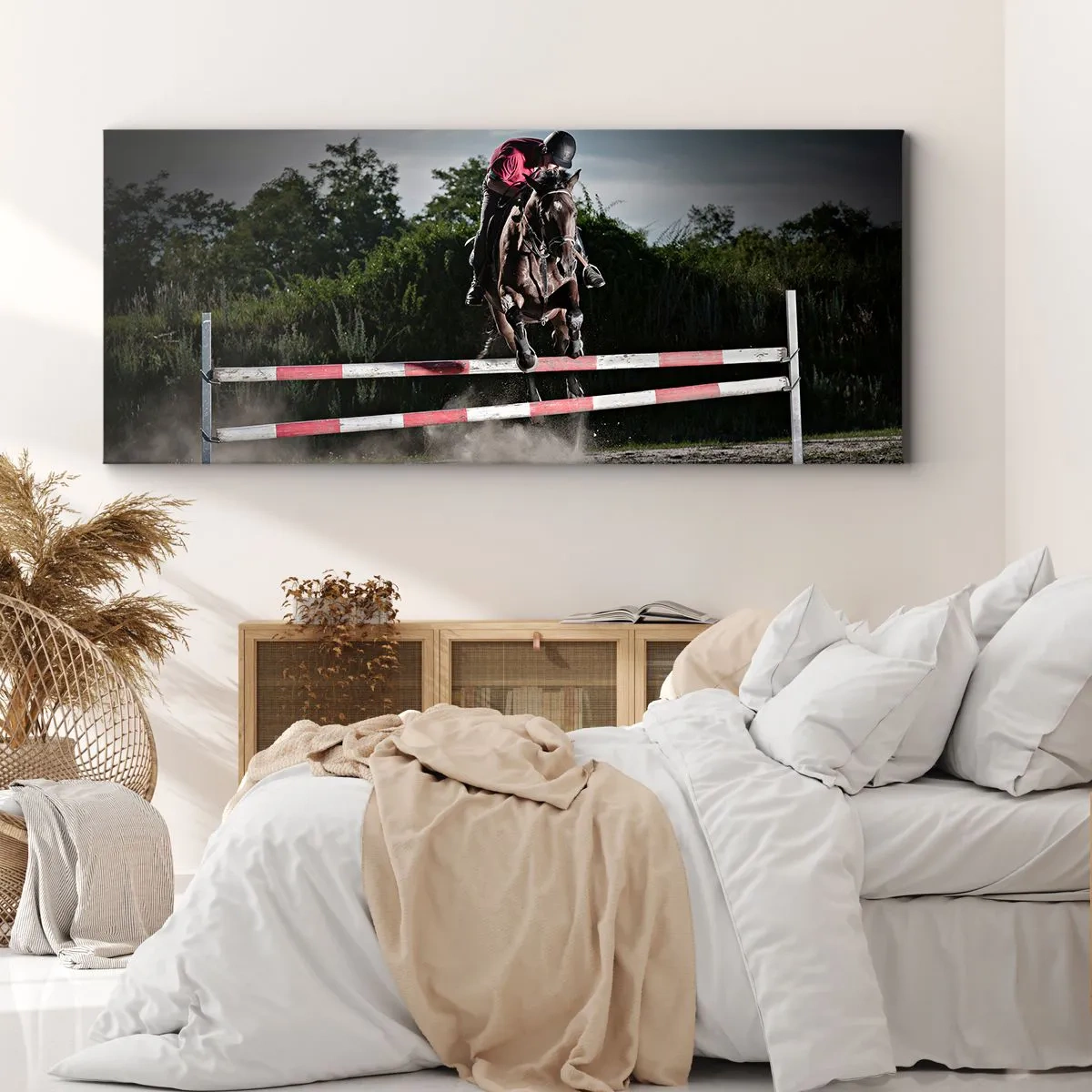 Impression sur toile - Image sur toile - Un cavalier sur un cheval sautant par-dessus un obstacle sur une piste de course - 140x50cm - Ensemble pour la victoire - Décoration murale moderne pour le salon et la chambre ARTTOR