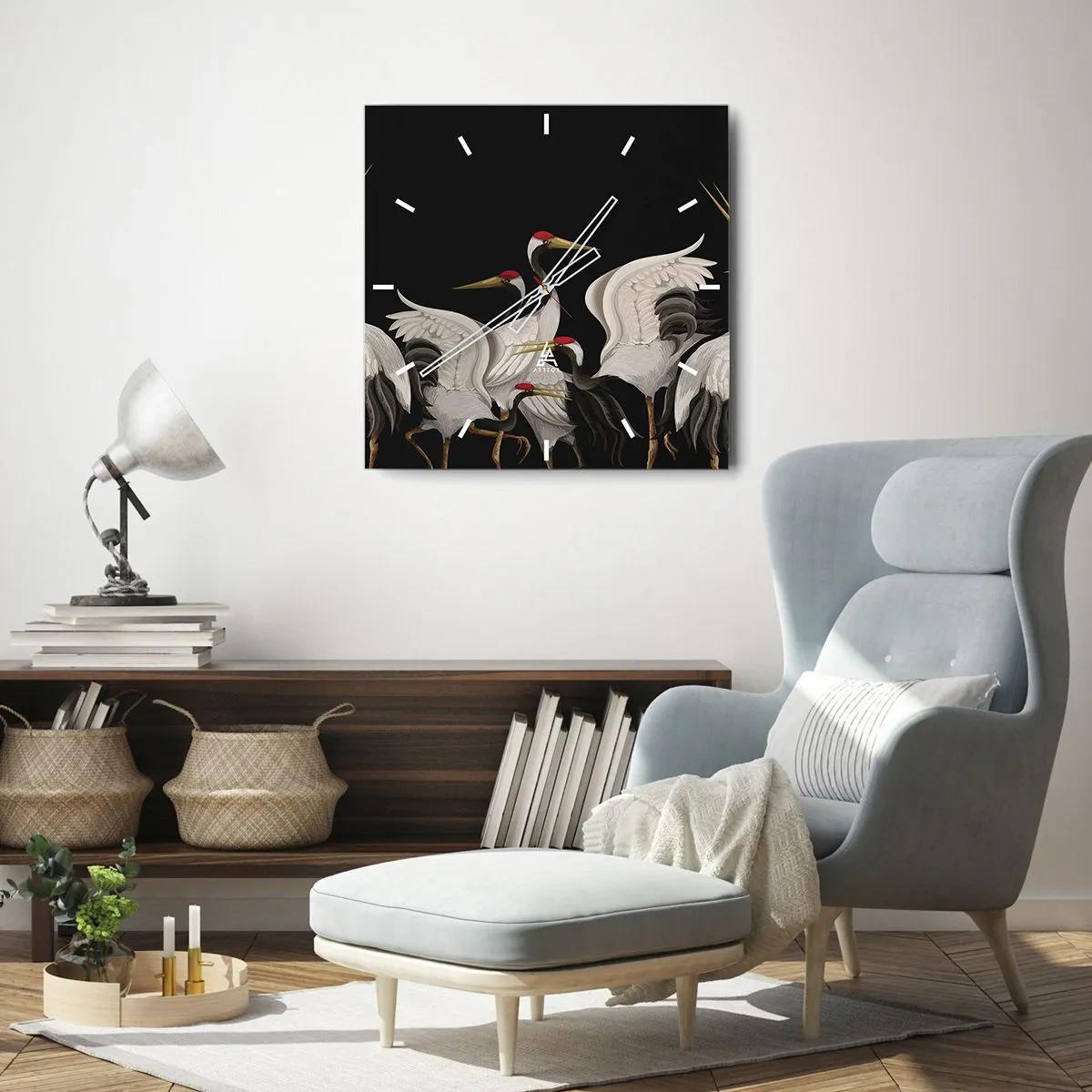 Horloge murale - Pendule murale - Grues blanches avec des accents rouges sur fond noir - 30x30cm - Histoire d'oiseaux - Décoration murale moderne pour le salon et la chambre ARTTOR