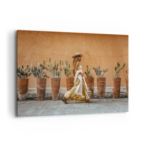 Impression sur toile - Image sur toile - Une femme dans un style bohème avec des pots de cactus en arrière-plan. - 120x80cm - Style hippie - Décoration murale moderne pour le salon et la chambre ARTTOR