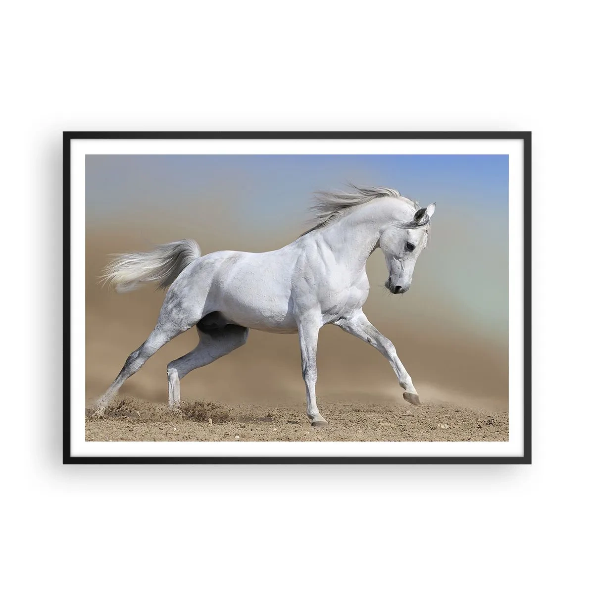 Affiche dans un cadre noir - Poster - Un cheval blanc galopant à travers un paysage désertique - 100x70cm - Le plus beau conte de fées arabe - Décoration murale moderne pour le salon et la chambre ARTTOR