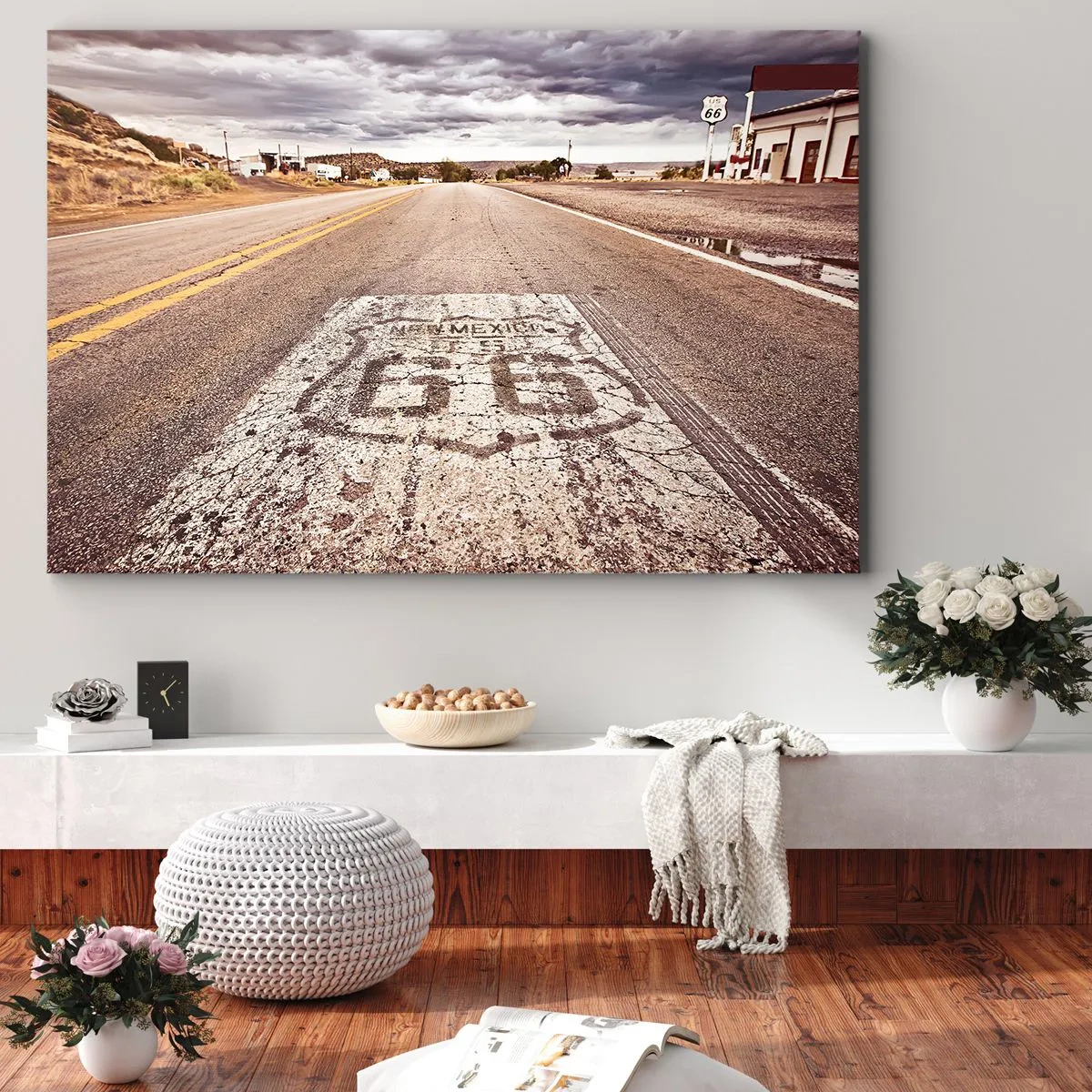 Impression sur toile - Image sur toile - Route 66 dans un climat désertique avec un ciel pittoresque - 100x70cm - Mother Road - une légende américaine - Décoration murale moderne pour le salon et la chambre ARTTOR