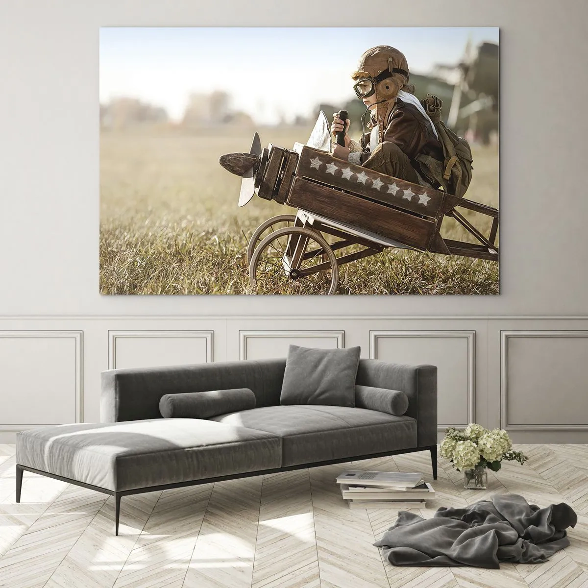 Impression sur verre - Image sur verre - Un enfant dans un avion en bois, faisant semblant d'être un pilote, portant des vêtements d'aviateur. - 70x50cm - Départ vers un rêve - Décoration murale moderne pour le salon et la chambre ARTTOR