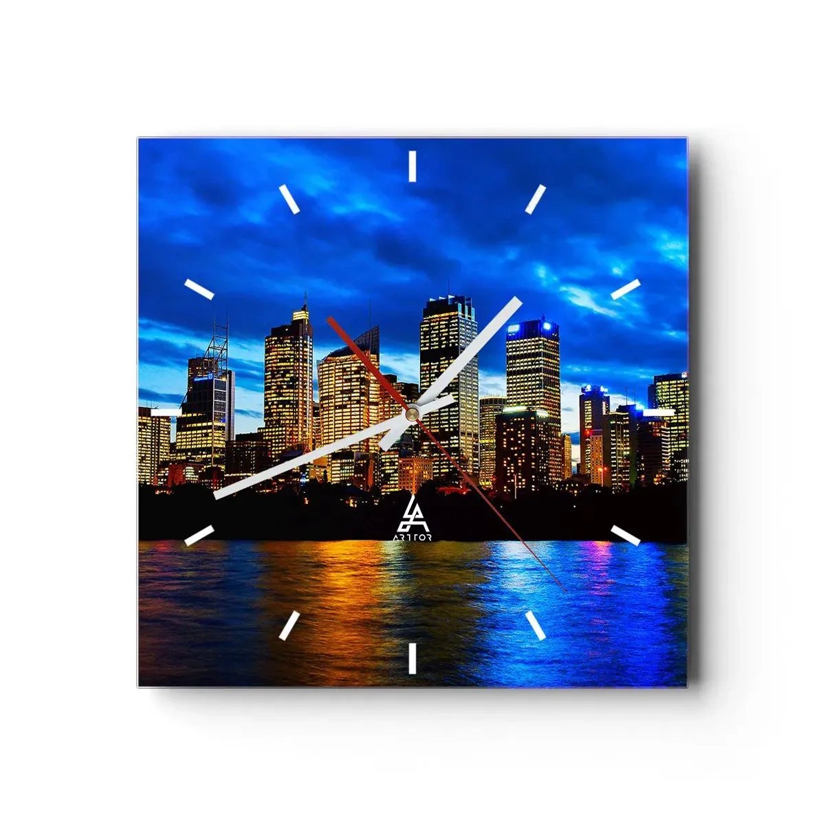 Horloge murale - Pendule murale - Panorama de la ville nocturne avec des gratte-ciel illuminés au-dessus de l'eau - 30x30cm - Une nuit de lumières et de couleurs - Décoration murale moderne pour le salon et la chambre ARTTOR