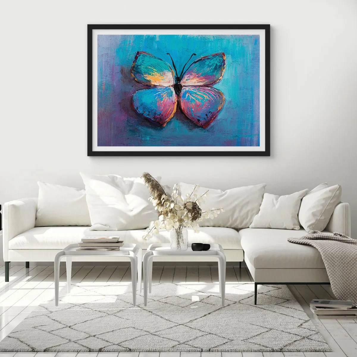 Affiche dans un cadre noir - Poster - Papillon coloré sur fond bleu - 100x70cm - Dans toute sa splendeur - Décoration murale moderne pour le salon et la chambre ARTTOR