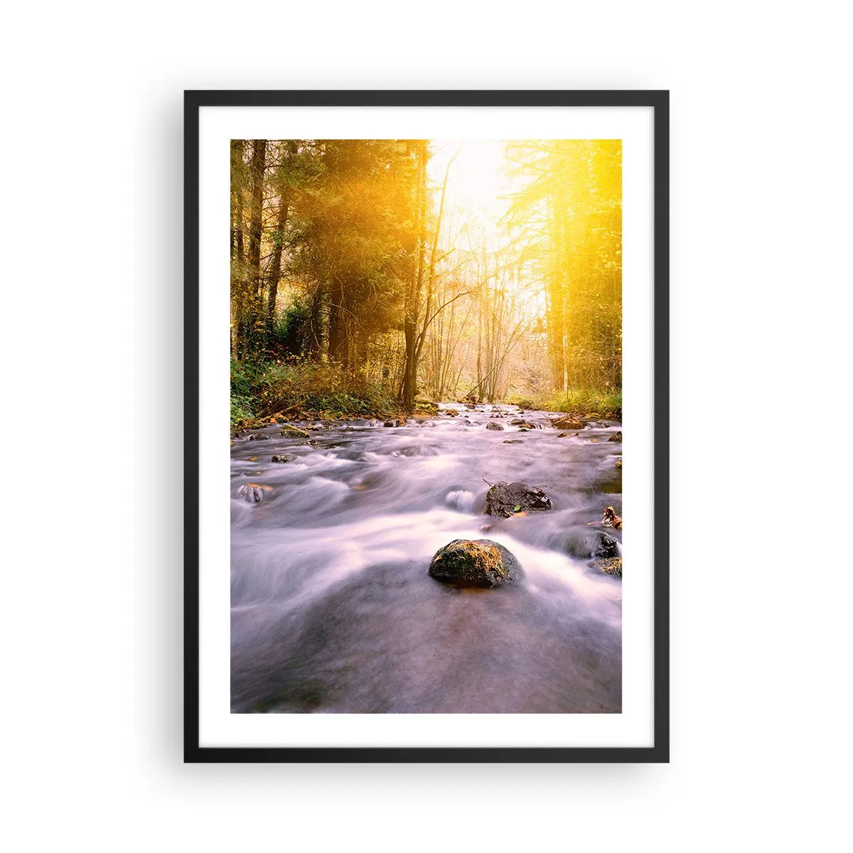 Affiche dans un cadre noir - Poster - Un ruisseau dans la forêt au soleil - 50x70cm - Malachite dans un cadre argent et or - Décoration murale moderne pour le salon et la chambre ARTTOR