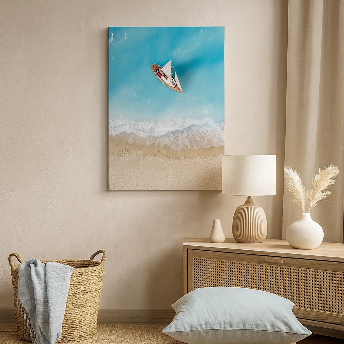 Impression sur toile - Image sur toile - Vue aérienne d'un bateau sur la plage - 50x70cm - A la frontière de l'azur et de l'or - Décoration murale moderne pour le salon et la chambre ARTTOR