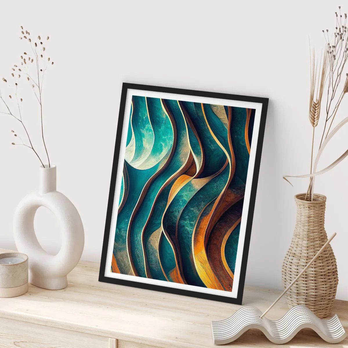 Affiche dans un cadre noir - Poster - Une composition abstraite de formes ondulées dans des tons turquoise. - 50x70cm - Méandres de bleu - Décoration murale moderne pour le salon et la chambre ARTTOR