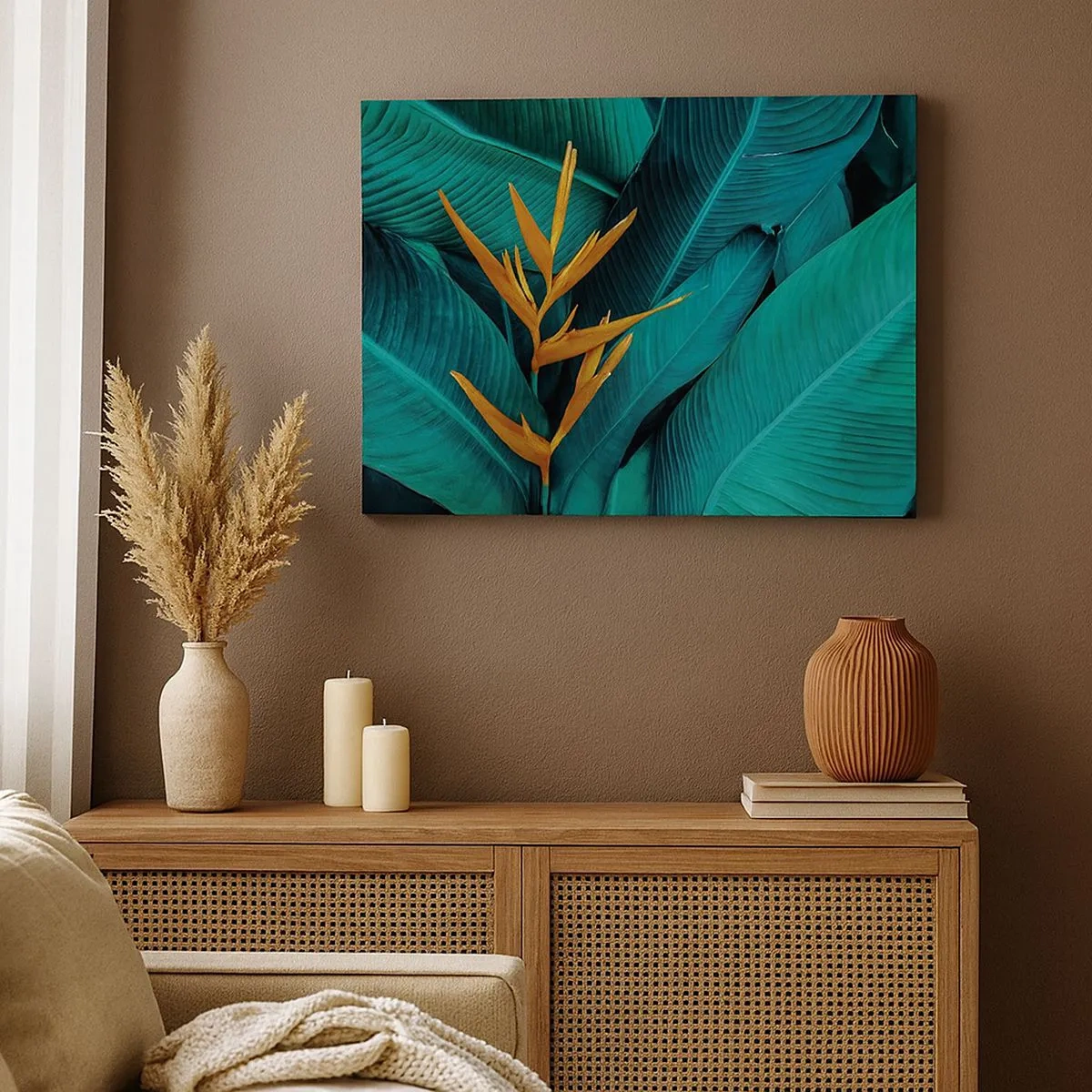 Impression sur toile - Image sur toile - Une fleur exotique sur fond de feuilles de bananier aux tons turquoise. - 70x50cm - Fleur d'Eden - Décoration murale moderne pour le salon et la chambre ARTTOR