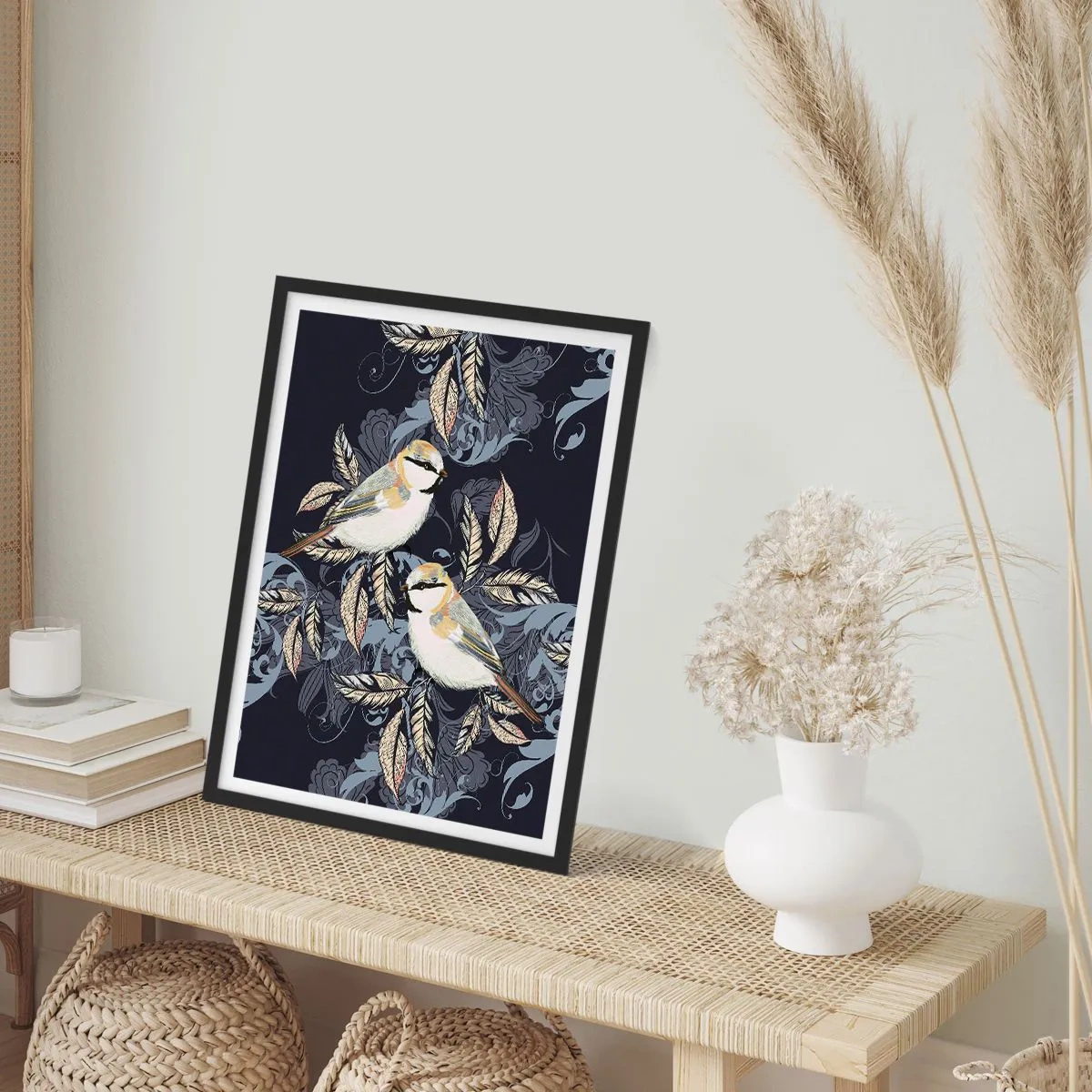 Affiche dans un cadre noir - Poster - Deux oiseaux sur un fond de feuilles décoratives et d'ornements - 50x70cm - Babillement jaune et bleu - Décoration murale moderne pour le salon et la chambre ARTTOR