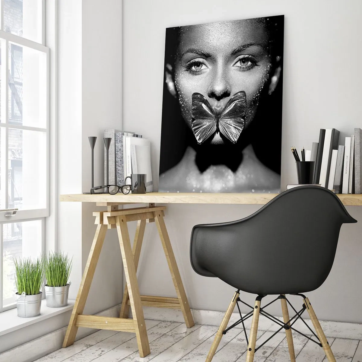 Impression sur verre - Image sur verre - Visage de femme en noir et blanc avec un papillon sur les lèvres - 80x120cm - Baiser papillon - Décoration murale moderne pour le salon et la chambre ARTTOR